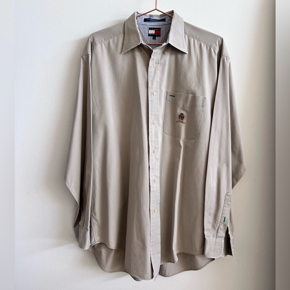 Tommy Hilfiger Tan Button Down - Sz Medium - Picture 1 of 5